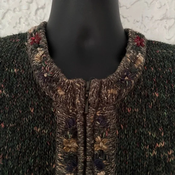 Vintage St. John's Bay Wool Blend Sweater Vest Size Small - Picture 3 of 5